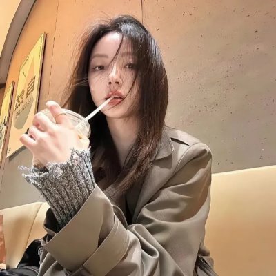 后备箱里的女孩